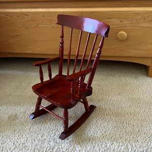 Doll chair